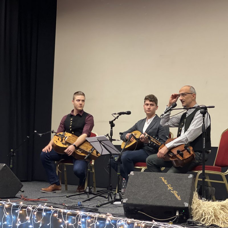 Fellobbant a szeretet lángja 07